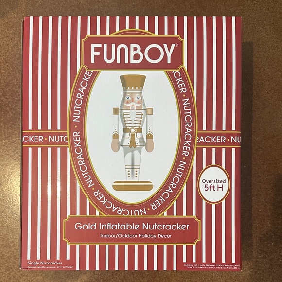 FUNBOY Gold Inflatable Nutcracker - Picture 1 of 2